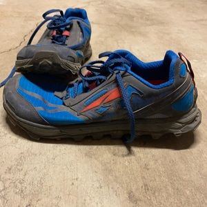 Altra Lone Peak 4